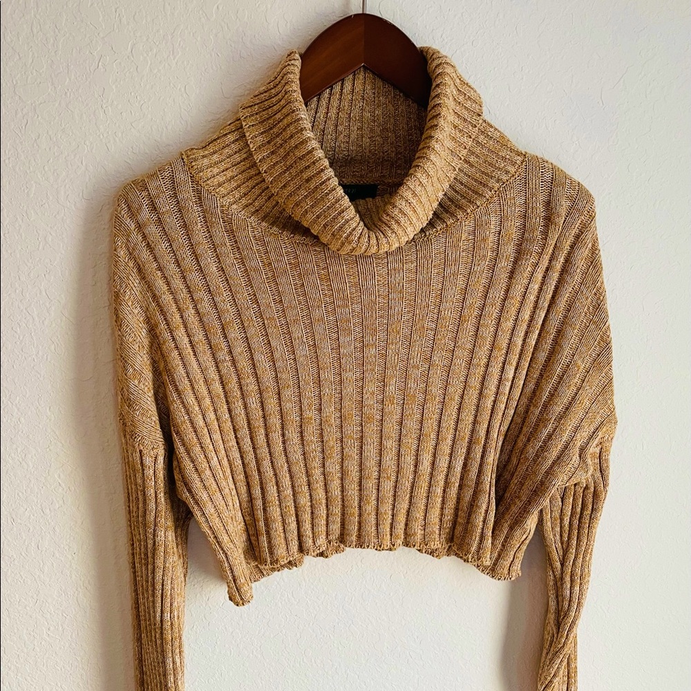 Forever 21 cropped turtleneck sweater, US Women’s size S, mustard yellow